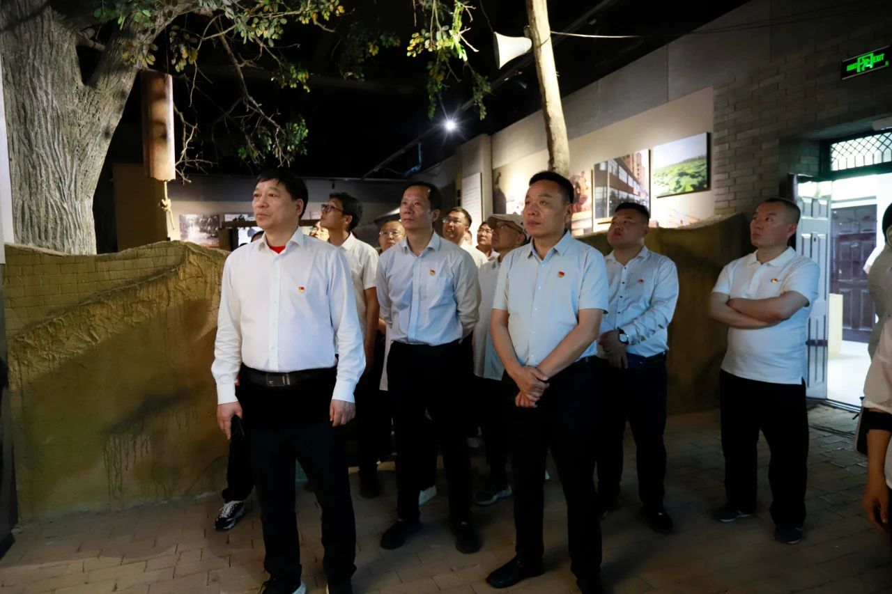 砥礪初心使命，汲取奮進(jìn)力量丨花花牛乳業(yè)集團(tuán)黨委組織開展學(xué)習(xí)“焦裕祿精神”主題黨日活動(dòng)