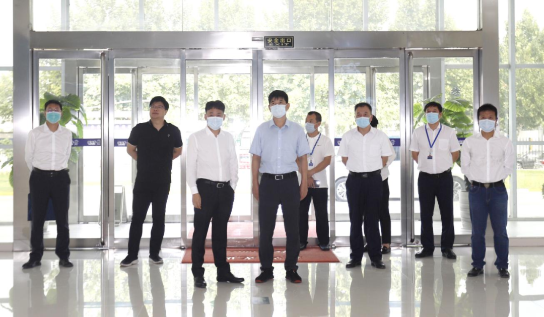 快訊丨河南省人民政府國有資產(chǎn)監(jiān)督管理委員會(huì)副主任劉銀志蒞臨花花牛乳業(yè)集團(tuán)參觀座談