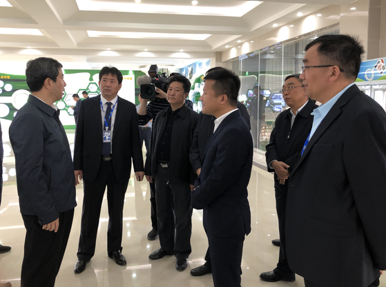 河南省委副書記、省長陳潤兒一行蒞臨 花花牛集團魯山瑞亞牧業(yè)有限公司視察調(diào)研