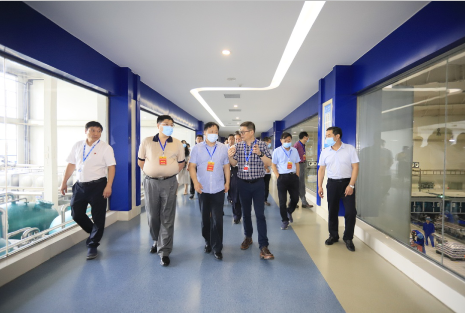 快訊|鄭州市人大代表蒞臨河南花花牛乳業(yè)集團參觀調研