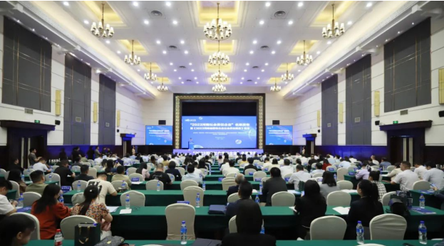 國企擔(dān)當(dāng) | 花花牛乳業(yè)集團(tuán)斬獲“2023河南社會(huì)責(zé)任企業(yè)”推選活動(dòng)兩項(xiàng)大獎(jiǎng)！！